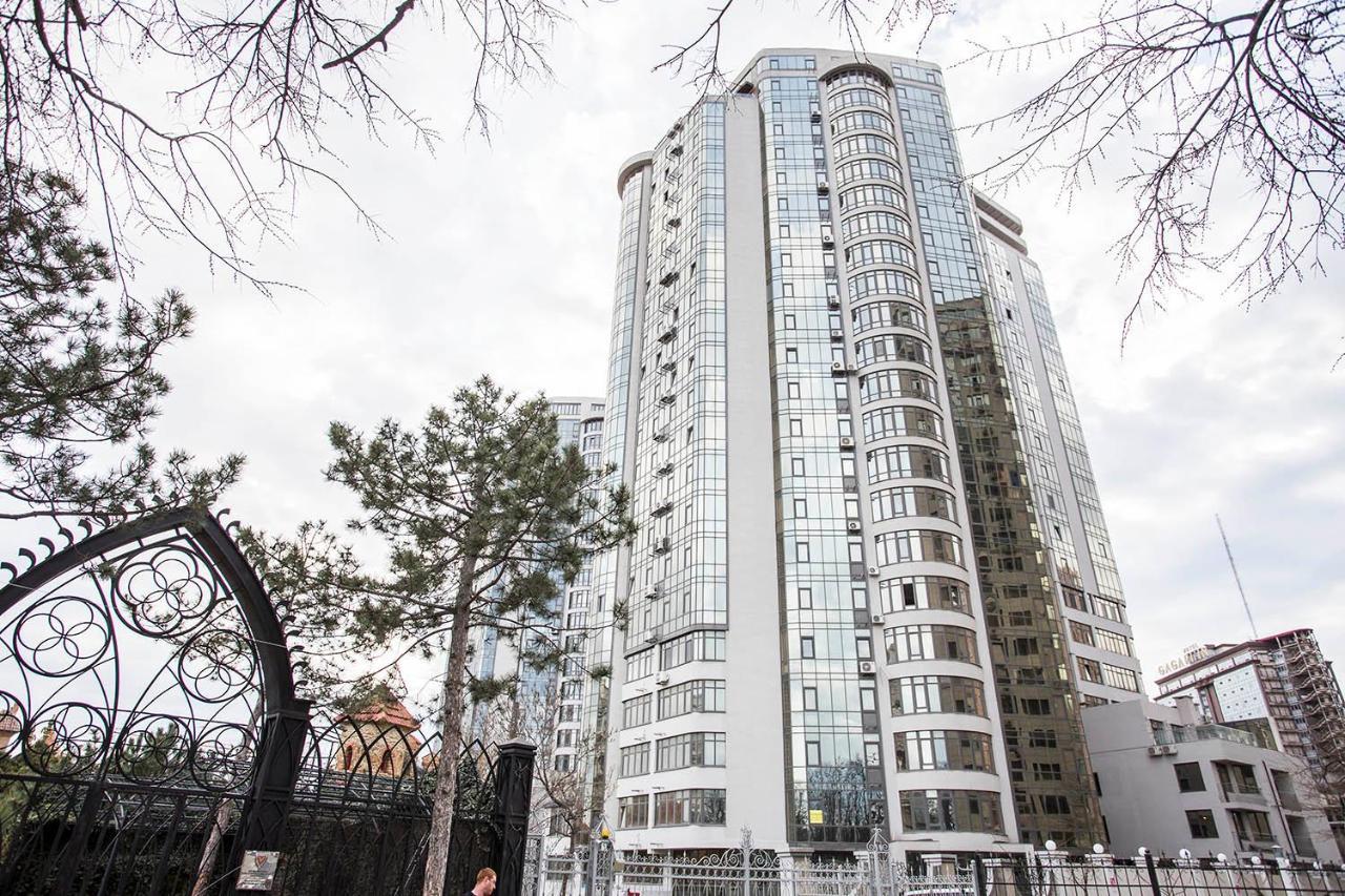 Gagarin Plaza Apartment 70 Square Metres On 12Th Floor Oldenburg Bagian luar foto