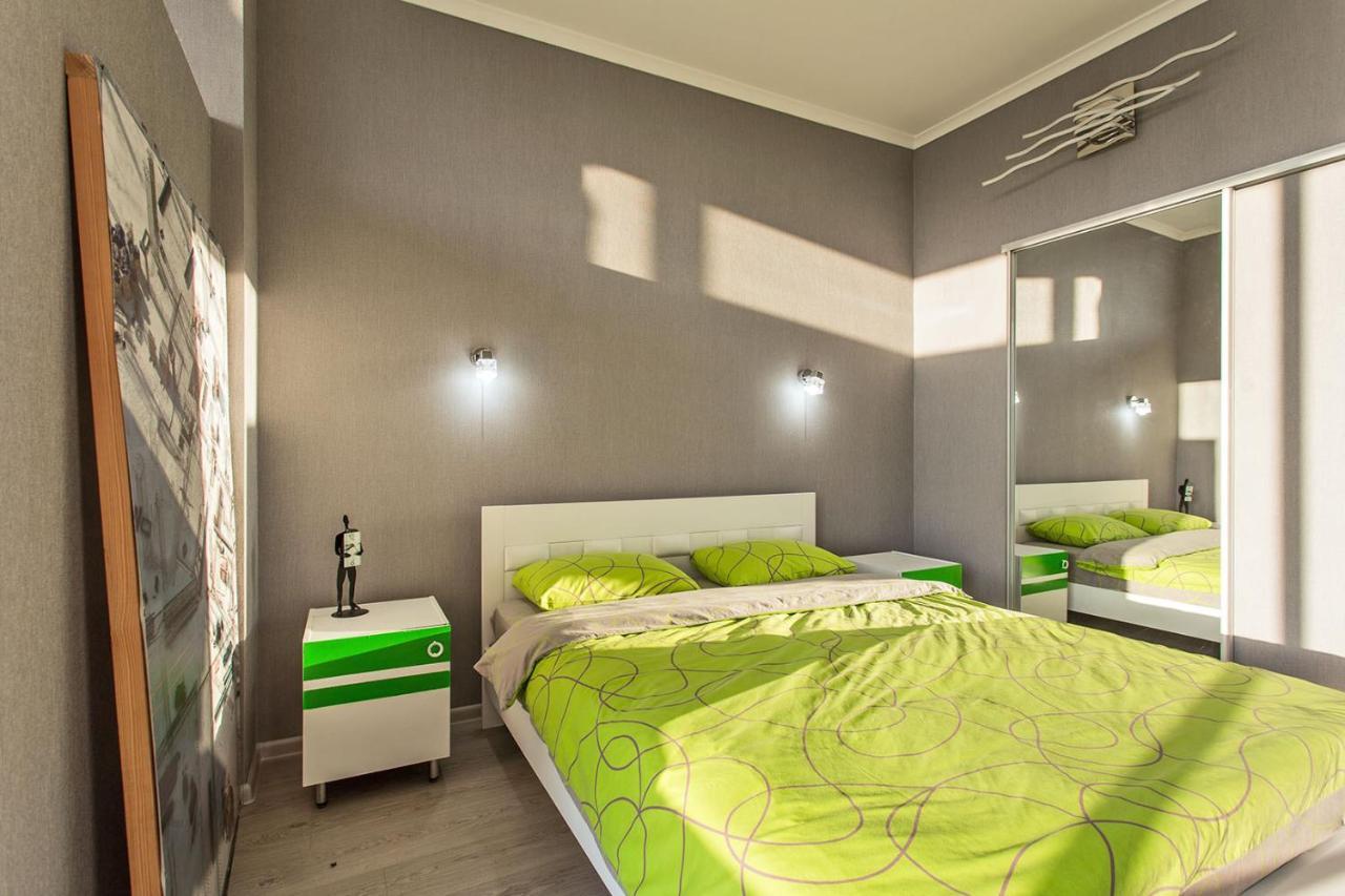 Gagarin Plaza Apartment 70 Square Metres On 12Th Floor Oldenburg Bagian luar foto